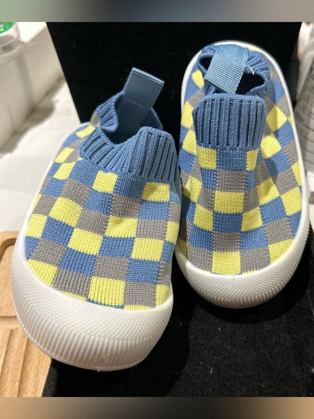 Baby/ toddler Slip-On Check Knit Sneakers in Blue, Yellow & Gray EU 17/ US 2
